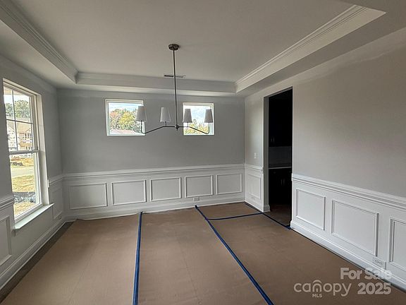 2nd image of 1409 Crooked Stick Dr