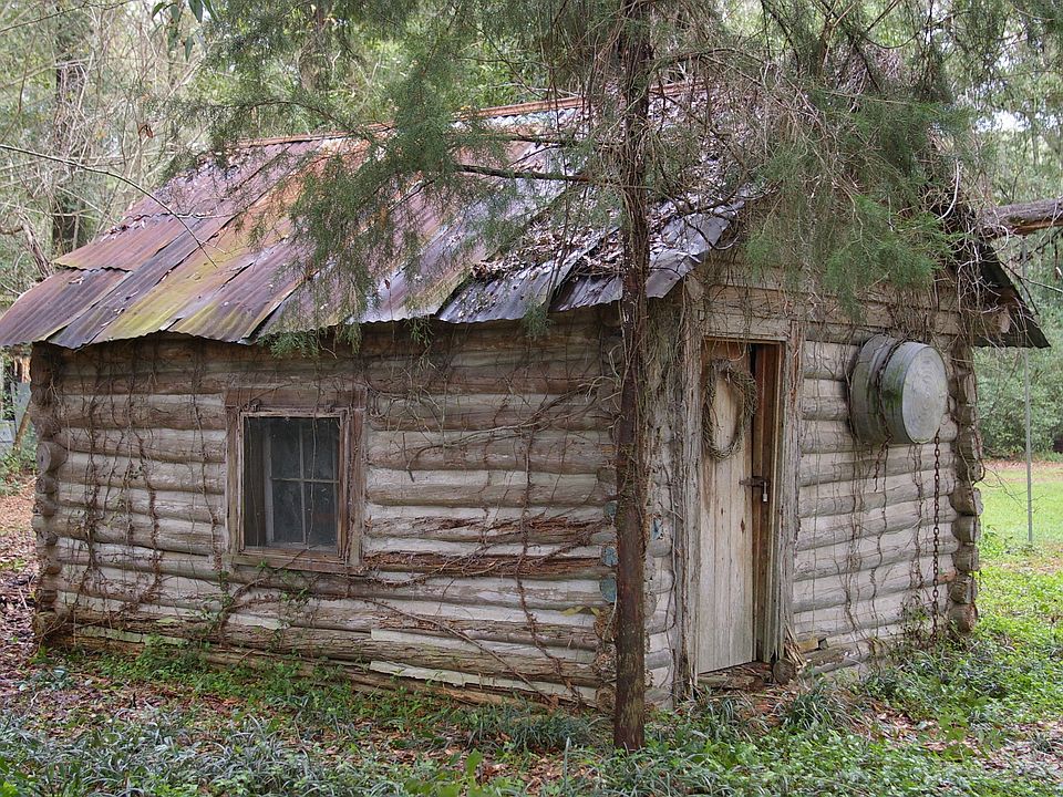 1st image of 1532 Country Ln