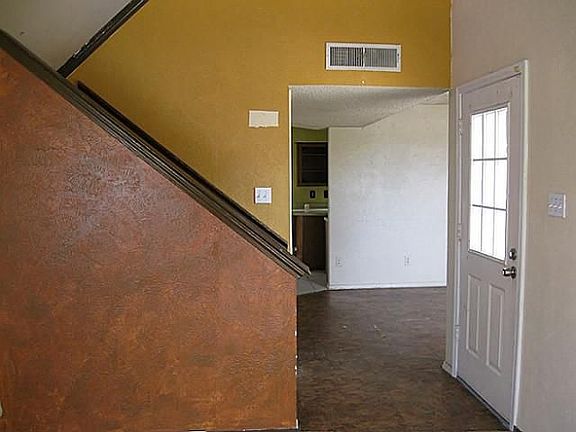 3rd image of 1431 Ardmore Dr