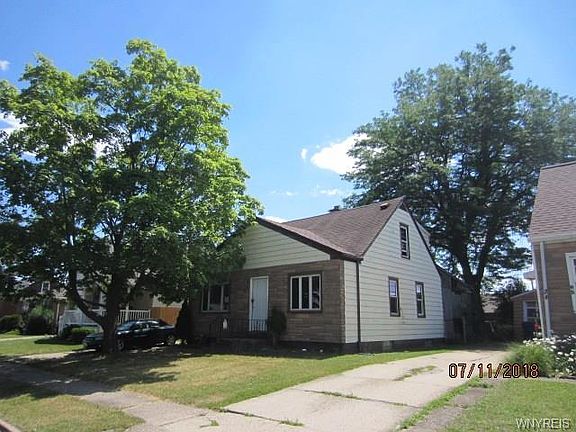 3rd image of 99 Chauncey St
