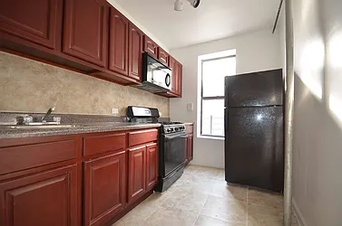 Rented by CITY SKYLINE REALTY INC