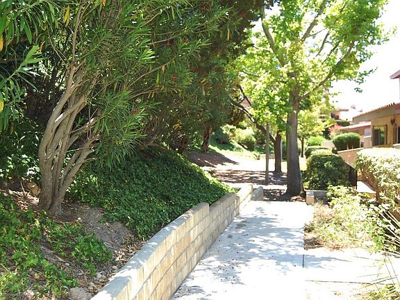 5th image of 28124 Ridgethorne Ct