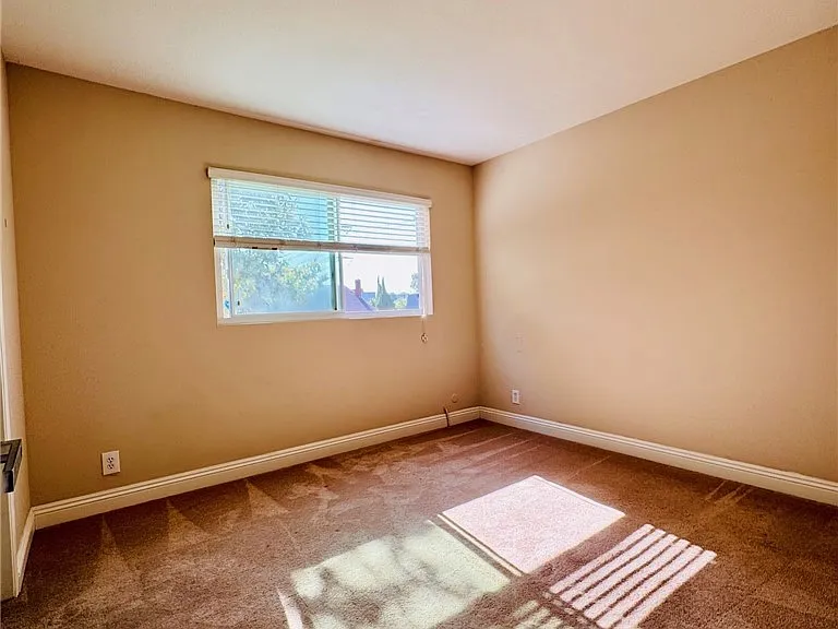 1413 W Moore Ave — Photo 14