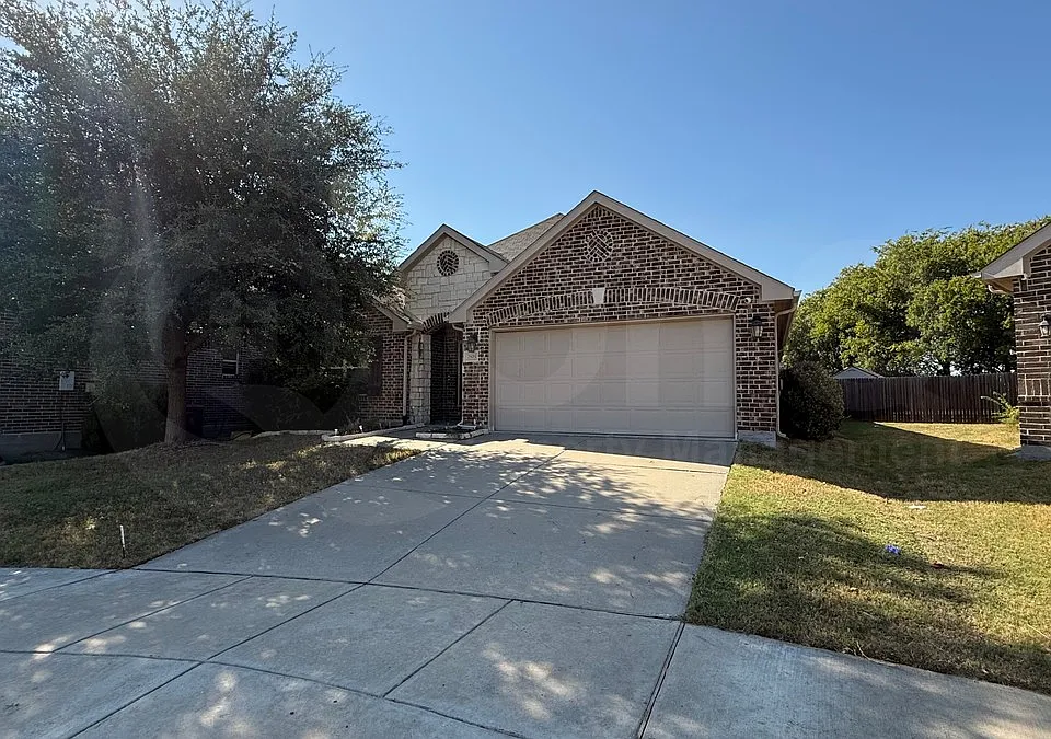 2805 Bird Creek Ct