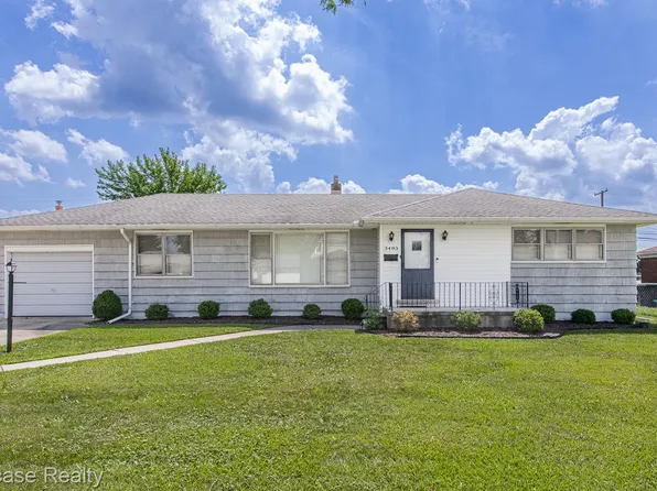 3483 Edison St, Trenton, MI 48183