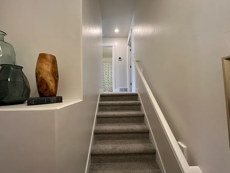 2374 W Howard St — Photo 9
