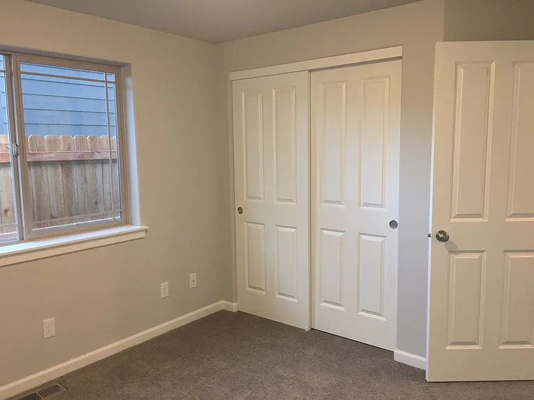 2935 NW Cedar Ave — Photo 12