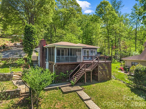 2nd image of 1224 E Lakeshore Dr
