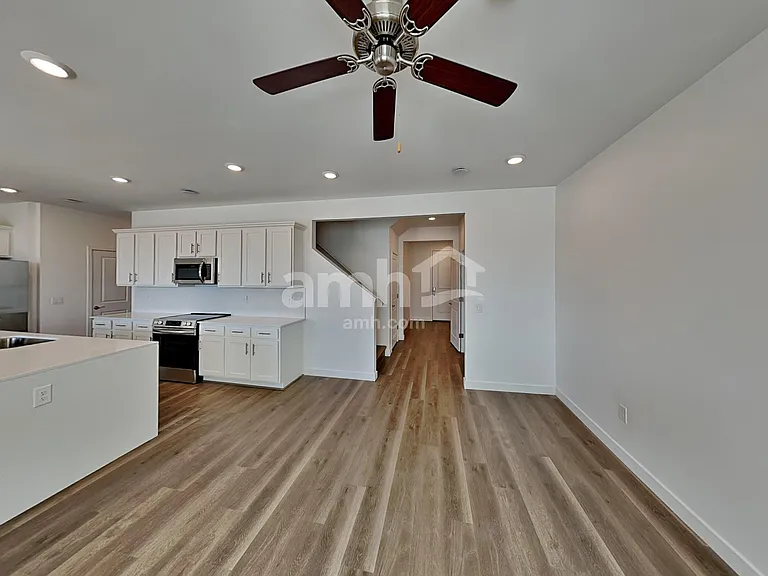 6035 W Calle Palmitas — Photo 7