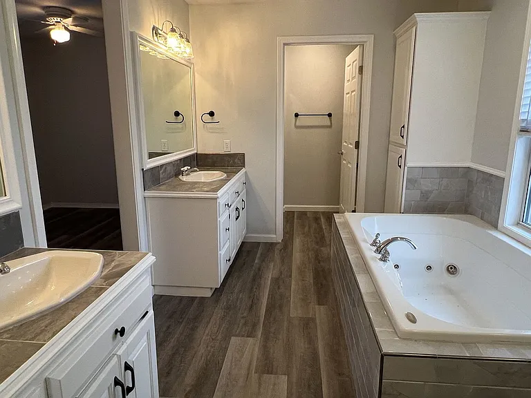 2149 S Cedar Hill Ave — Photo 16