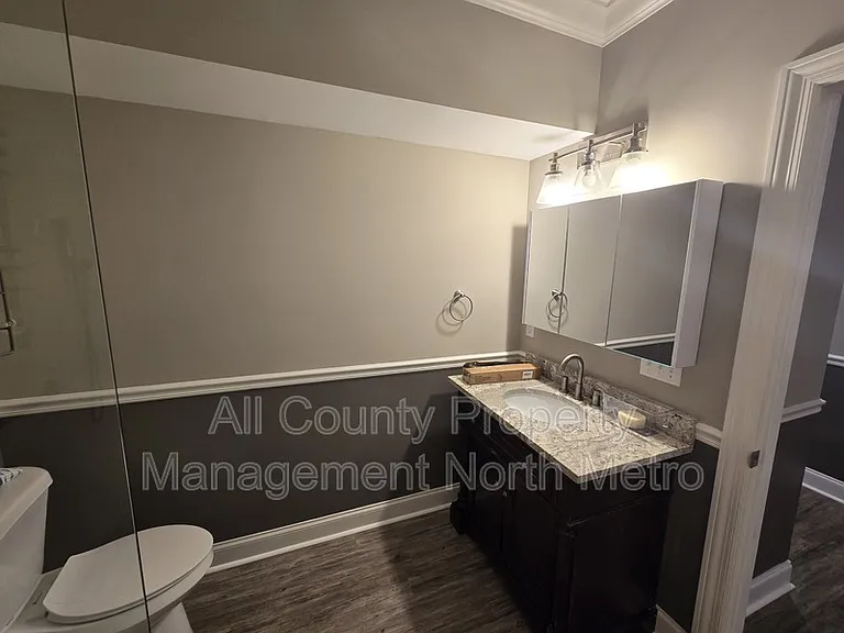 545 Lakeview Dr #B — Photo 11