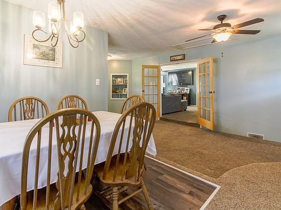 5th image of 484 Willowood Dr E