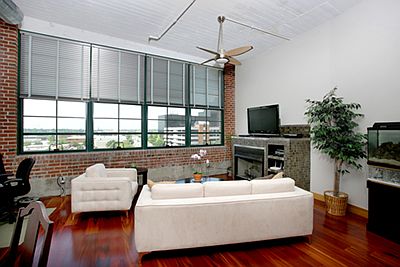 4th image of 2323 Locust St APT 505