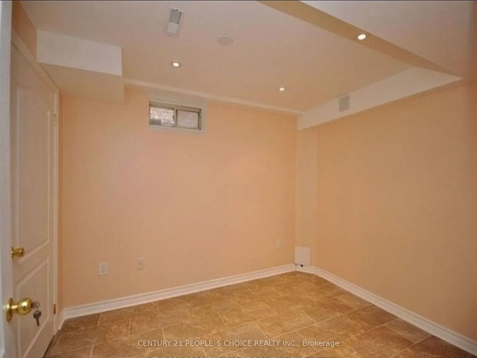 2 bed, $1,600 — Photo 4