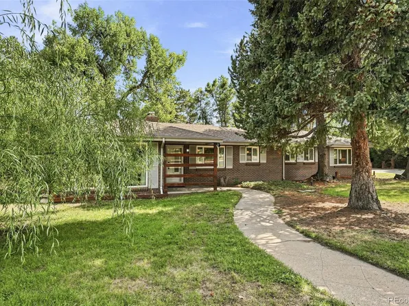7990 Crest Drive, Lakewood, CO 80214