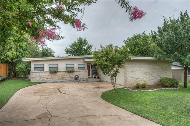 1st image of 3929 Wedgway Dr