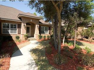 808 Coldwater Creek Cir, Niceville, FL 32578