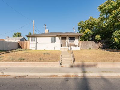1905 Mt Vernon Avenue, Bakersfield, CA, 93306