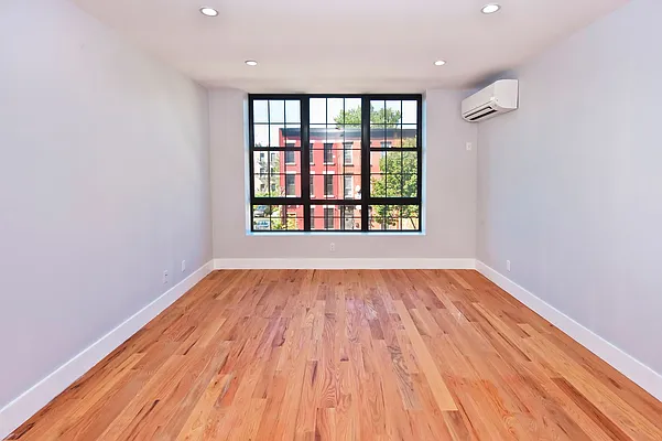 Rented by Next Door Realty NYC | media 14