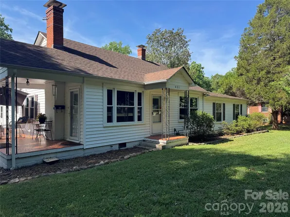 431 W 20th St, Newton, NC 28658