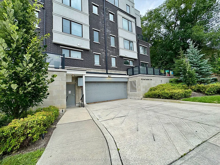 100 Alex Gardner Cir #5 — Photo 28