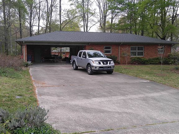 3rd image of 2130 Belmont Dr