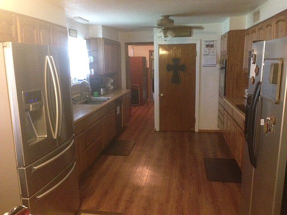 3rd image of 911 N Plaza Ave