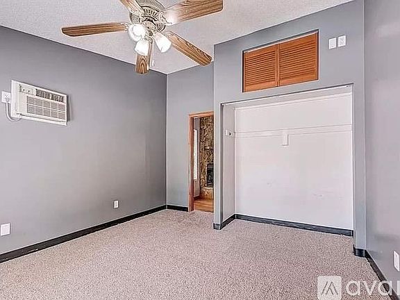 3rd image of 8325 Cross Timbers Dr E