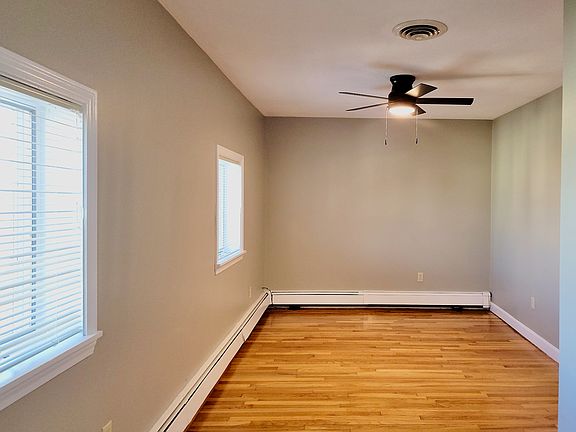 Living Room (off kitchen)
