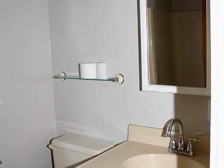 528 Mailman Rd — Photo 6