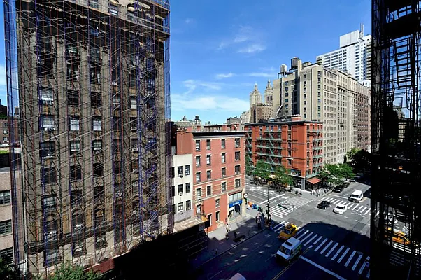 Rented by Town Residential | media 21