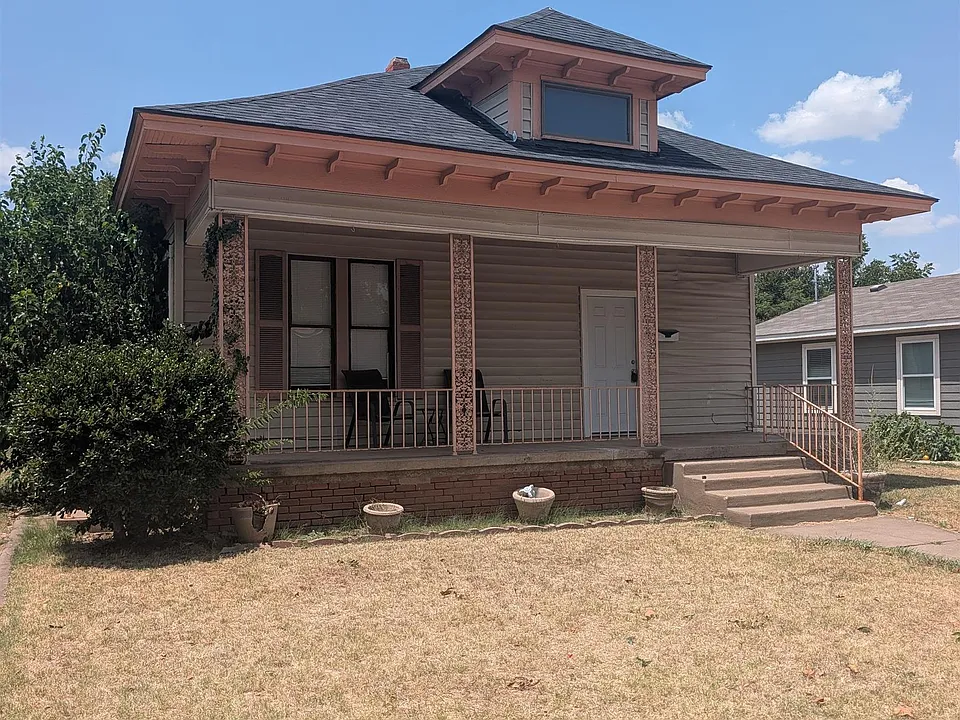 1106 Taylor St