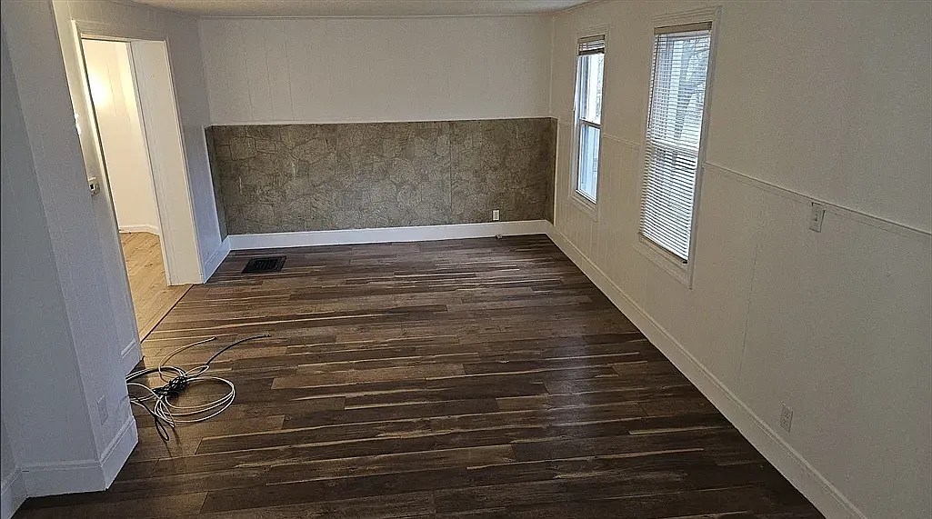 47 Lansing Pl — Photo 3