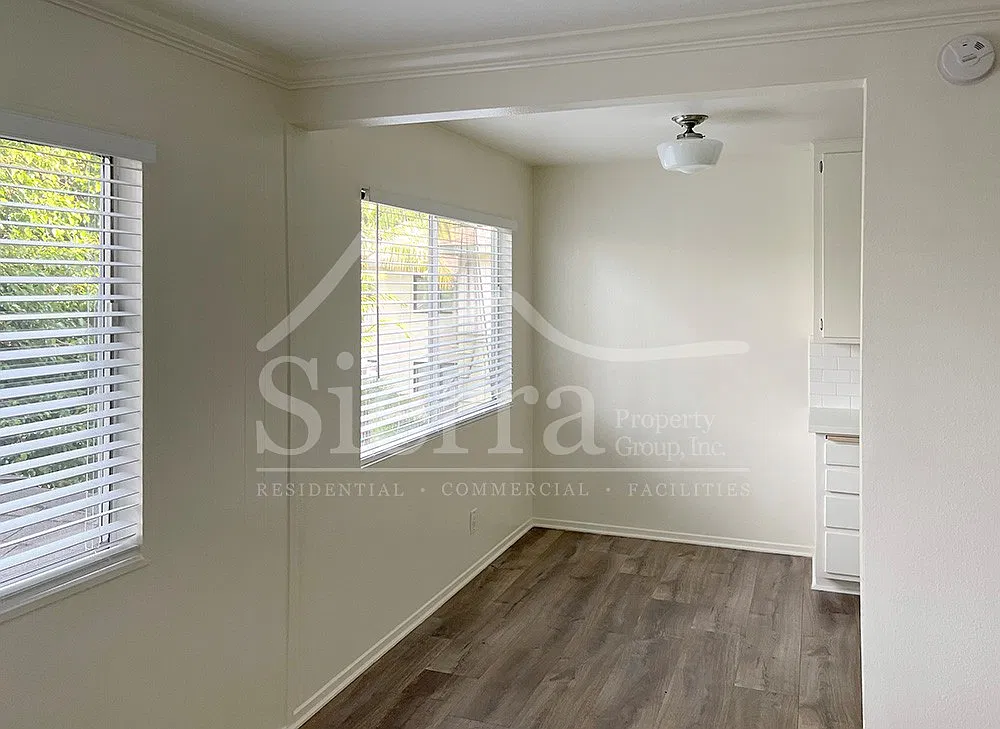 Unit 18 — Photo 2