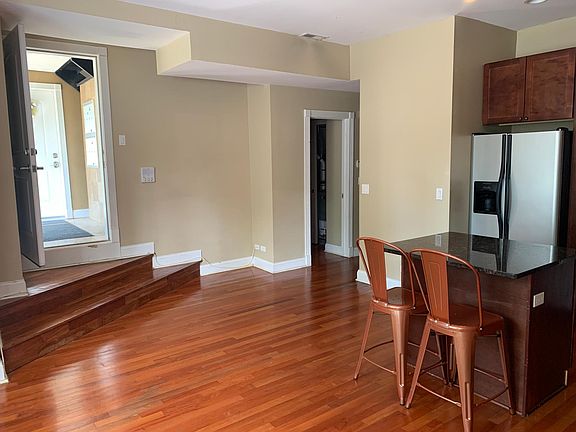 4th image of 6067 N Hermitage Ave #1S