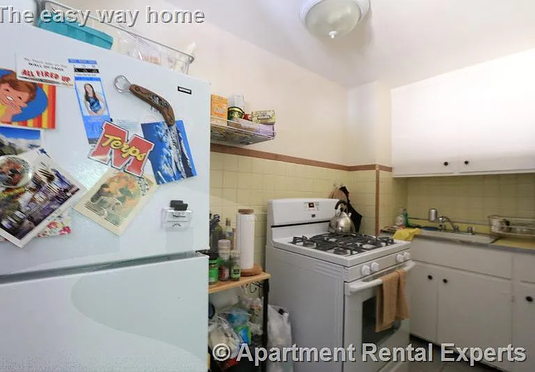 400 Franklin St #4 — Photo 4