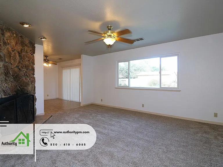3751 Harrow Ct — Photo 5