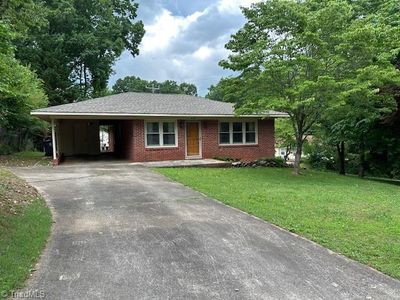 404 W 9th St, Siler City, NC, 27344