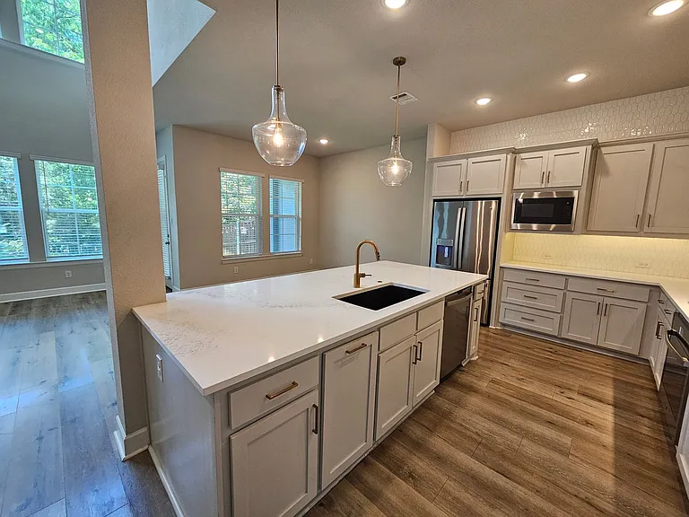 8045 Emerald Rock Dr — Photo 9