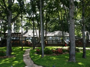 556 Arrowwood Beach Cir, Trinidad, TX 75163