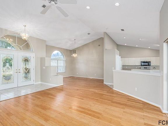 4th image of 27 Louisville Dr