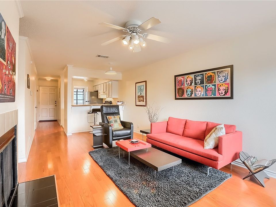 2nd image of 2215 Post Rd APT 2110