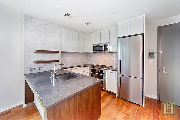 Rented by Halstead Real Estate | media 26