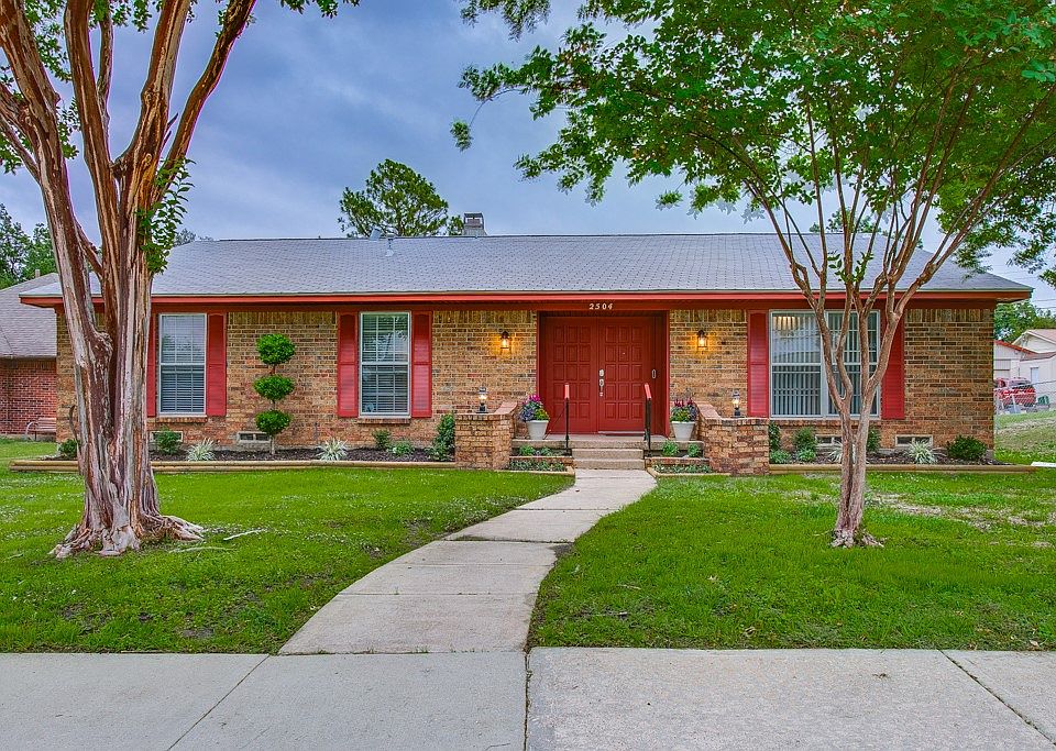 1st image of 2504 Belhaven Dr