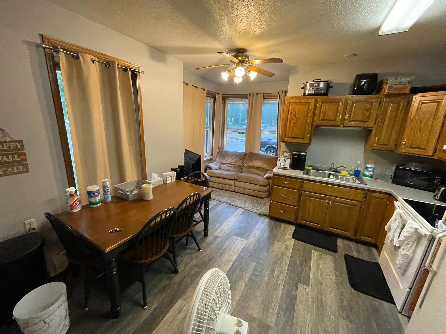 451 W Wabasha St — Photo 1