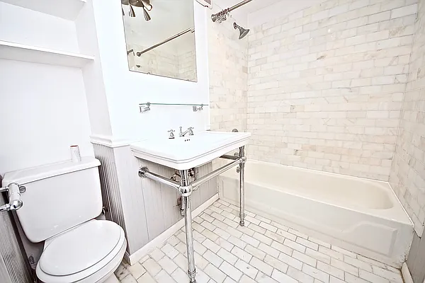 Rented by Bien Realty Ltd | media 37