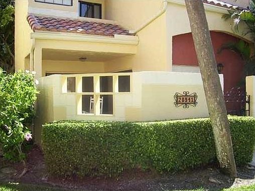 3rd image of 20908 Leeward Ct #2323