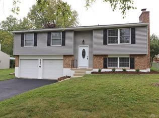 5270 Gander Rd W, Dayton, OH 45424