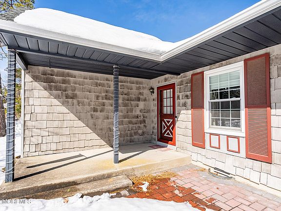 5th image of 14 Medford Road #61