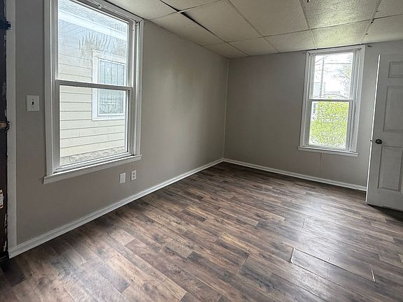 4th image of 1021 8th Ave